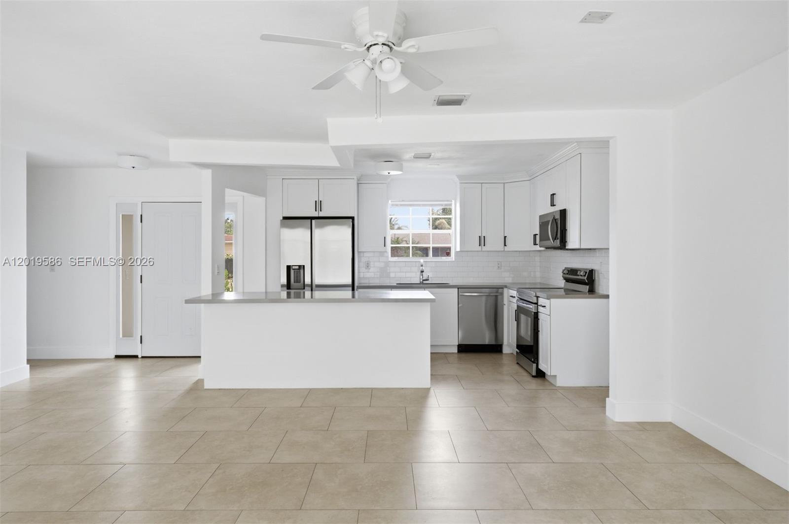 14731 NE 8th Ct Miami, FL 33161