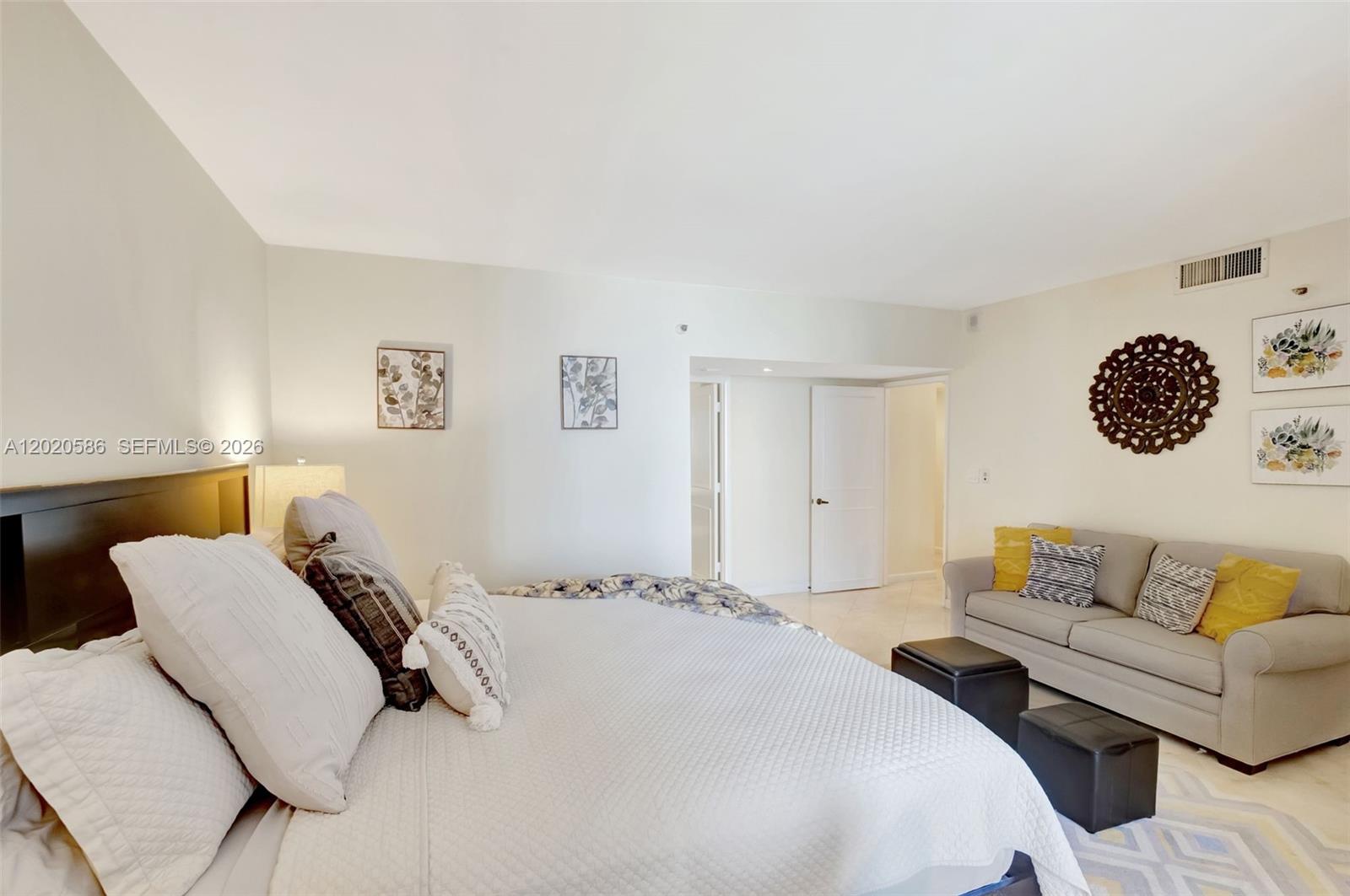 image Brickell Key One9