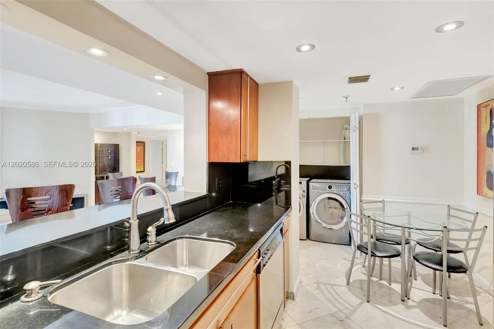 image Brickell Key One16