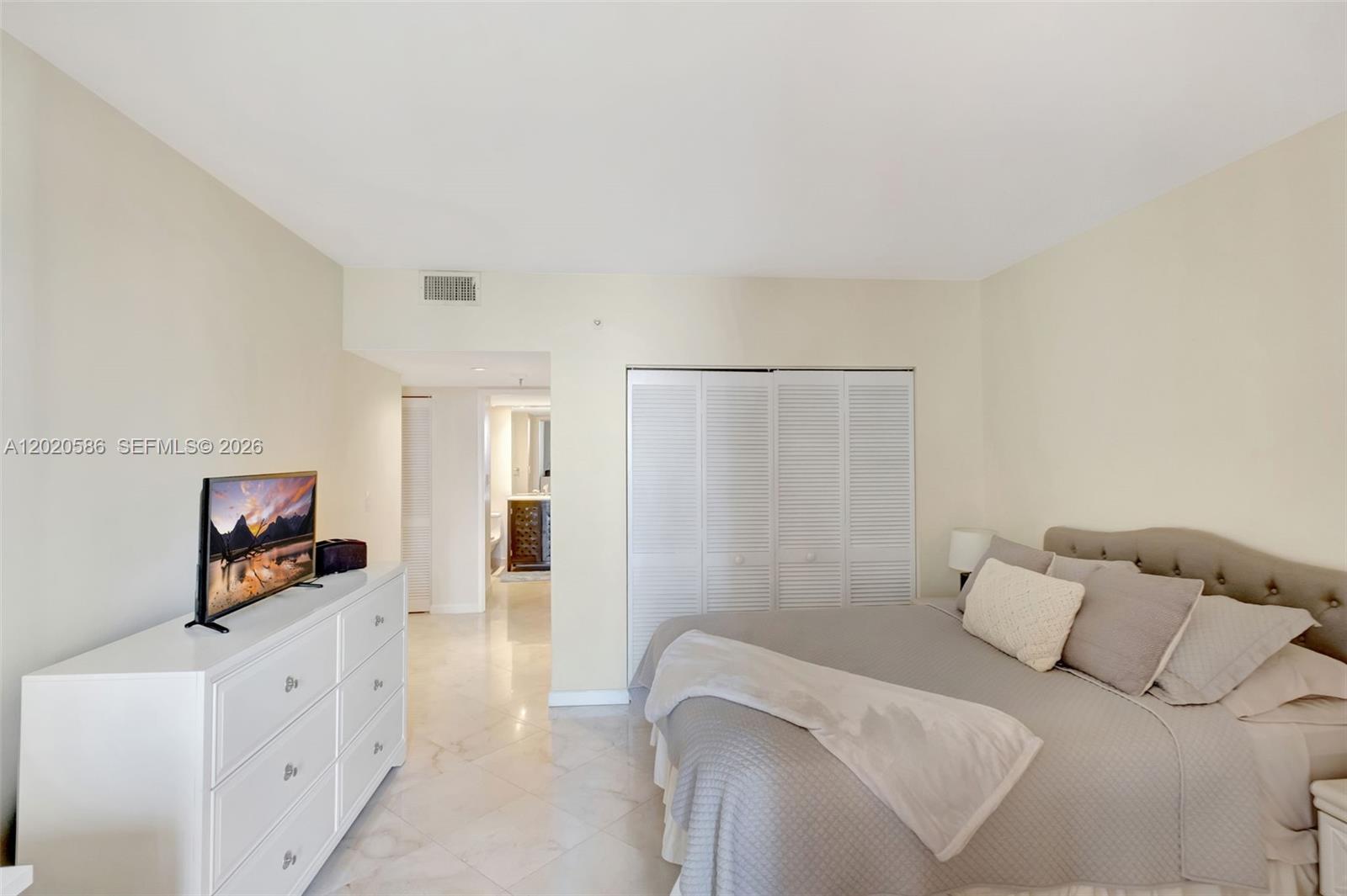 image Brickell Key One19