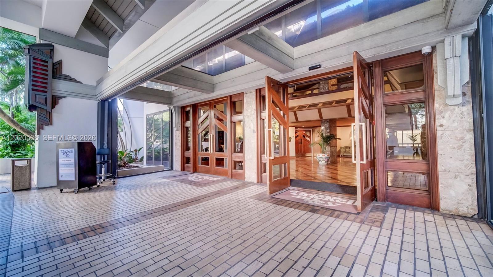 image Brickell Key One25