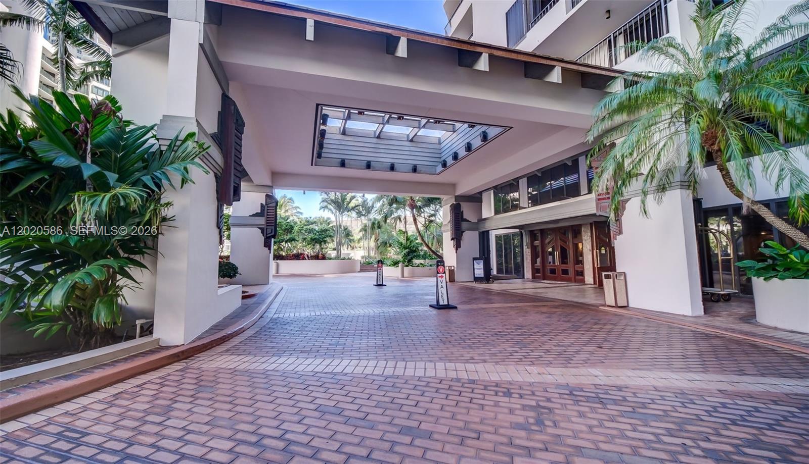 image Brickell Key One38