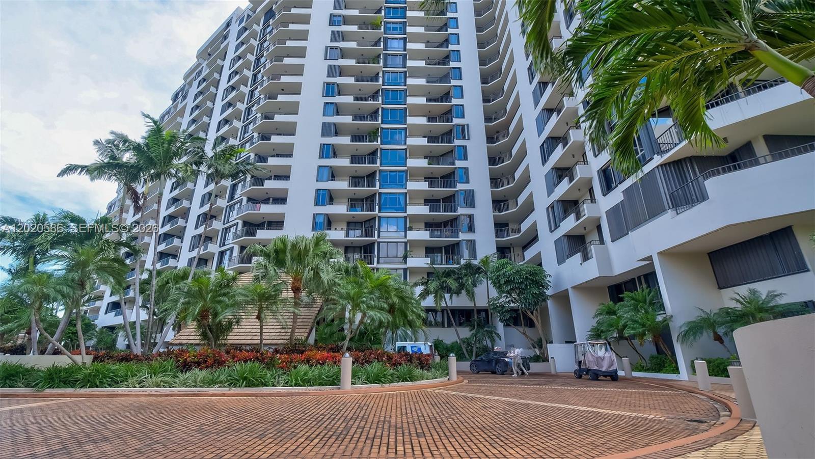 image Brickell Key One39