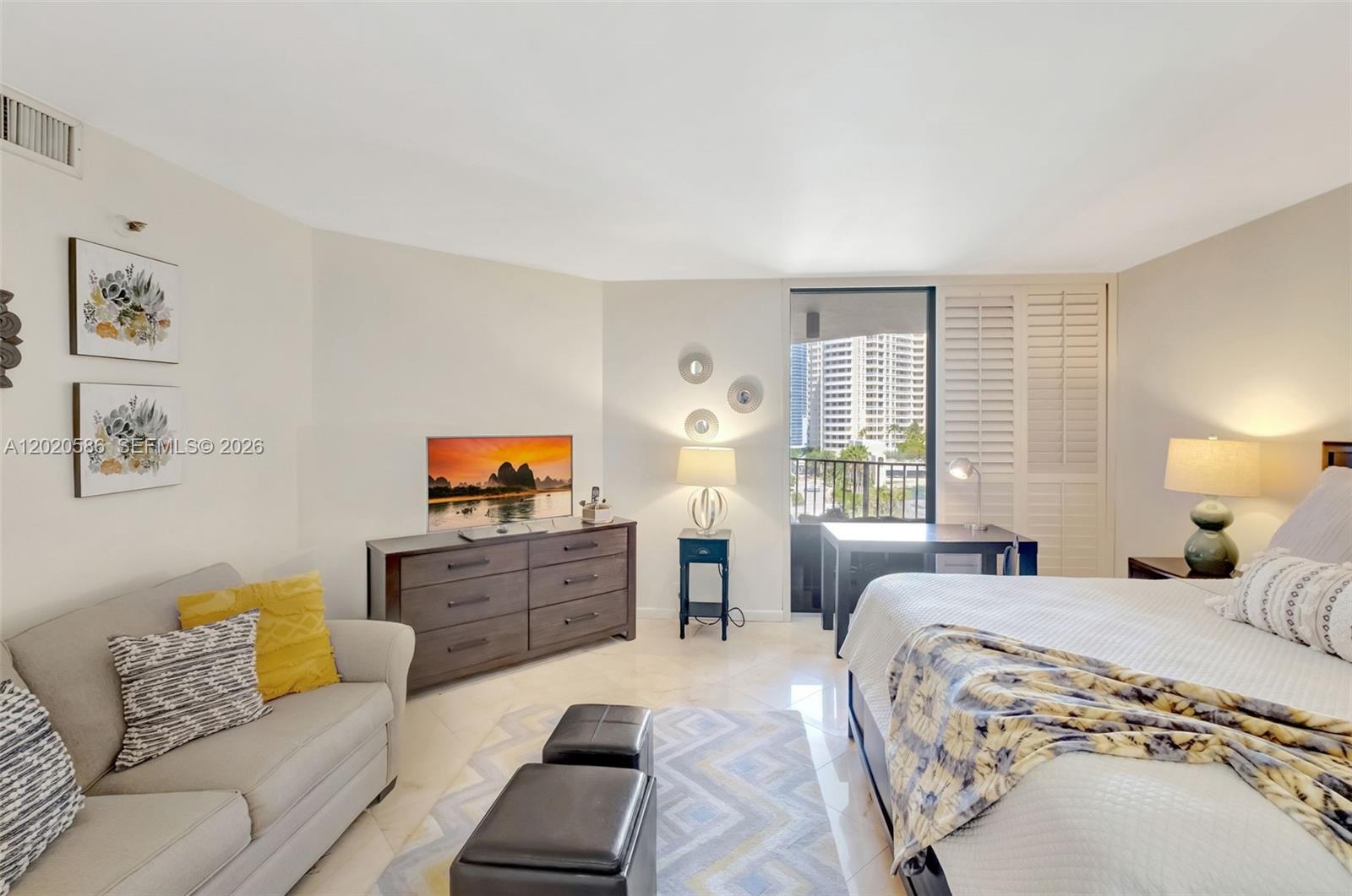 image Brickell Key One8