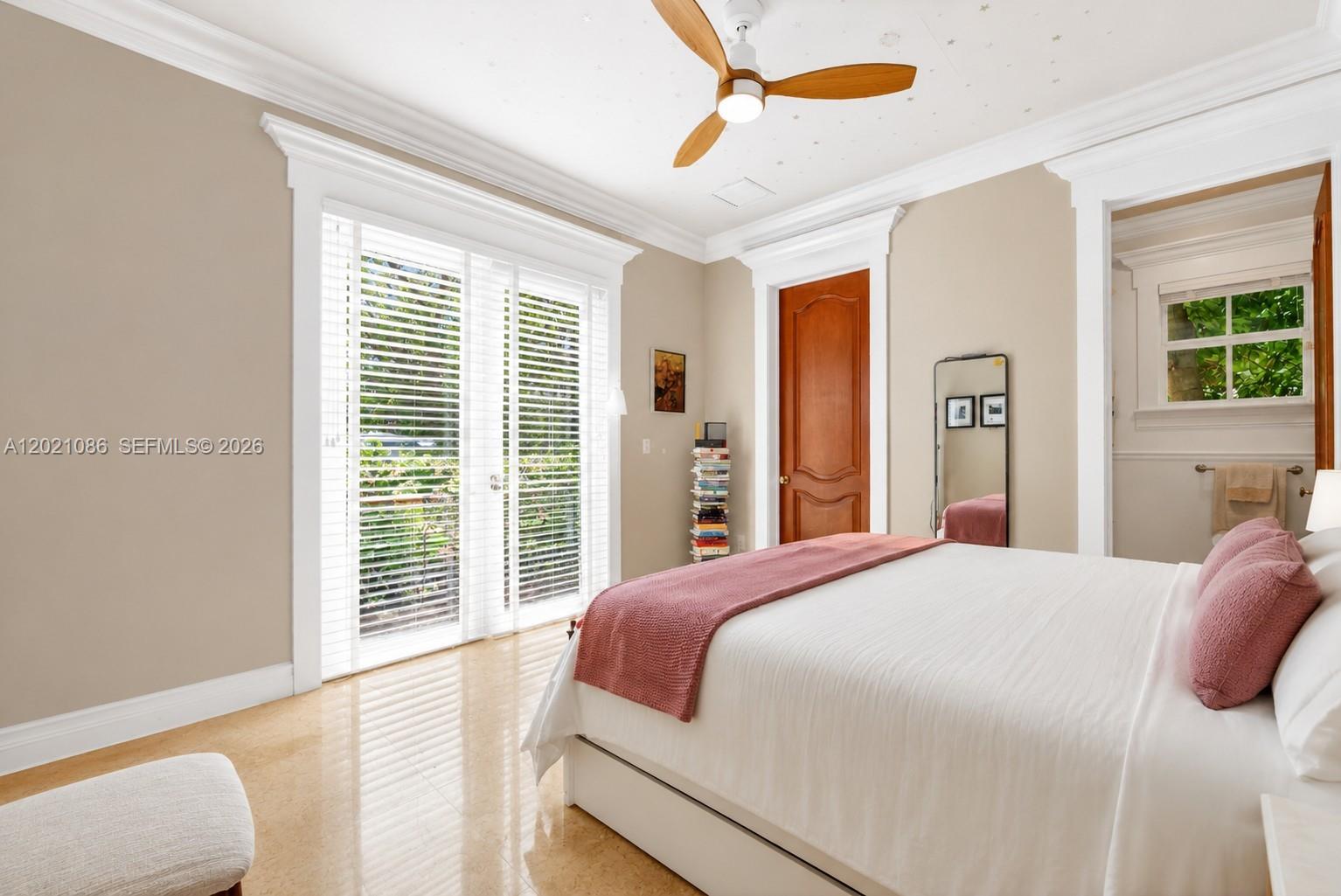 442 Ridgewood Rd Key Biscayne, FL 33149