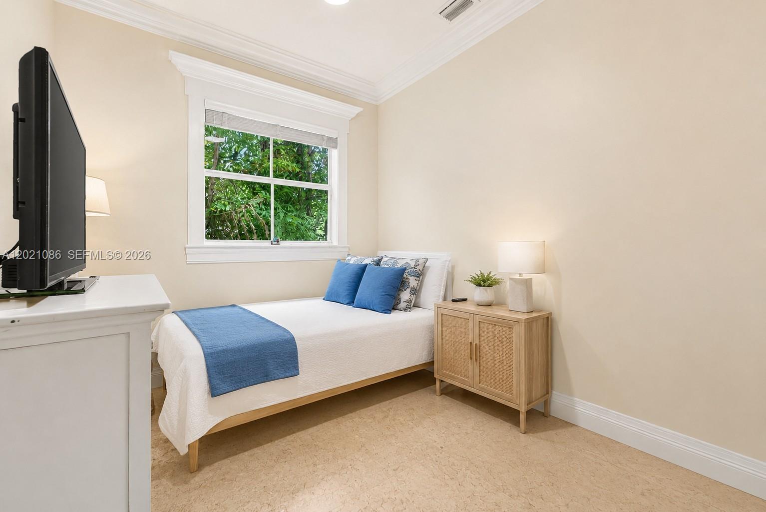 442 Ridgewood Rd Key Biscayne, FL 33149