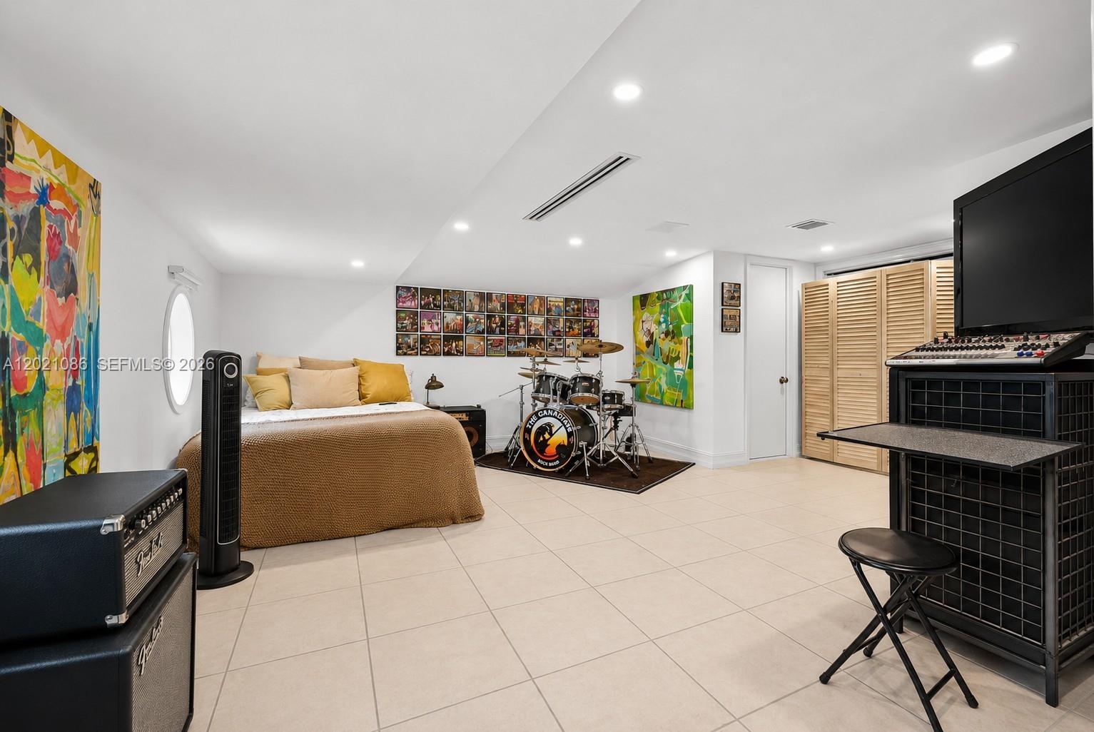 442 Ridgewood Rd Key Biscayne, FL 33149