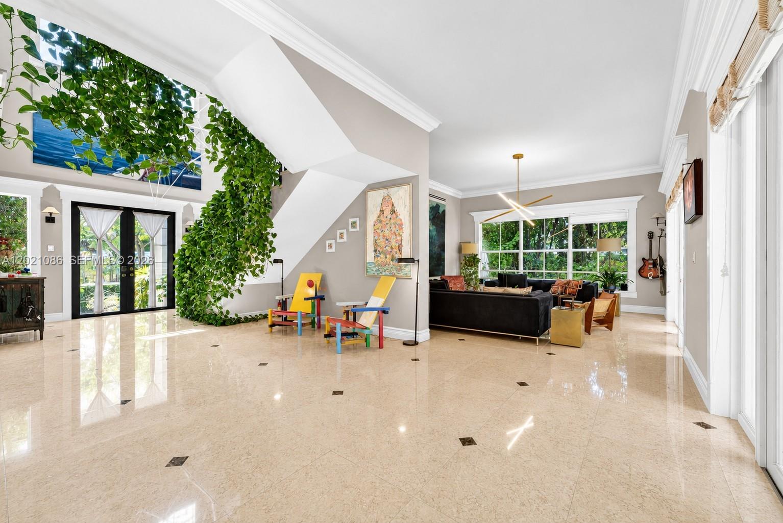 442 Ridgewood Rd Key Biscayne, FL 33149