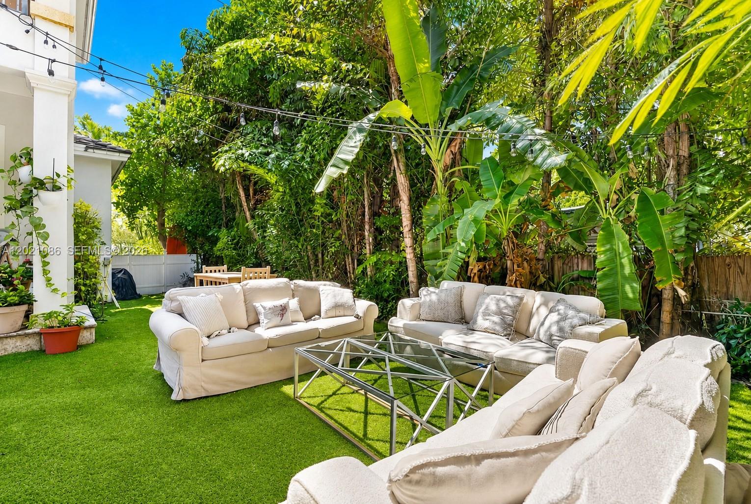 442 Ridgewood Rd Key Biscayne, FL 33149