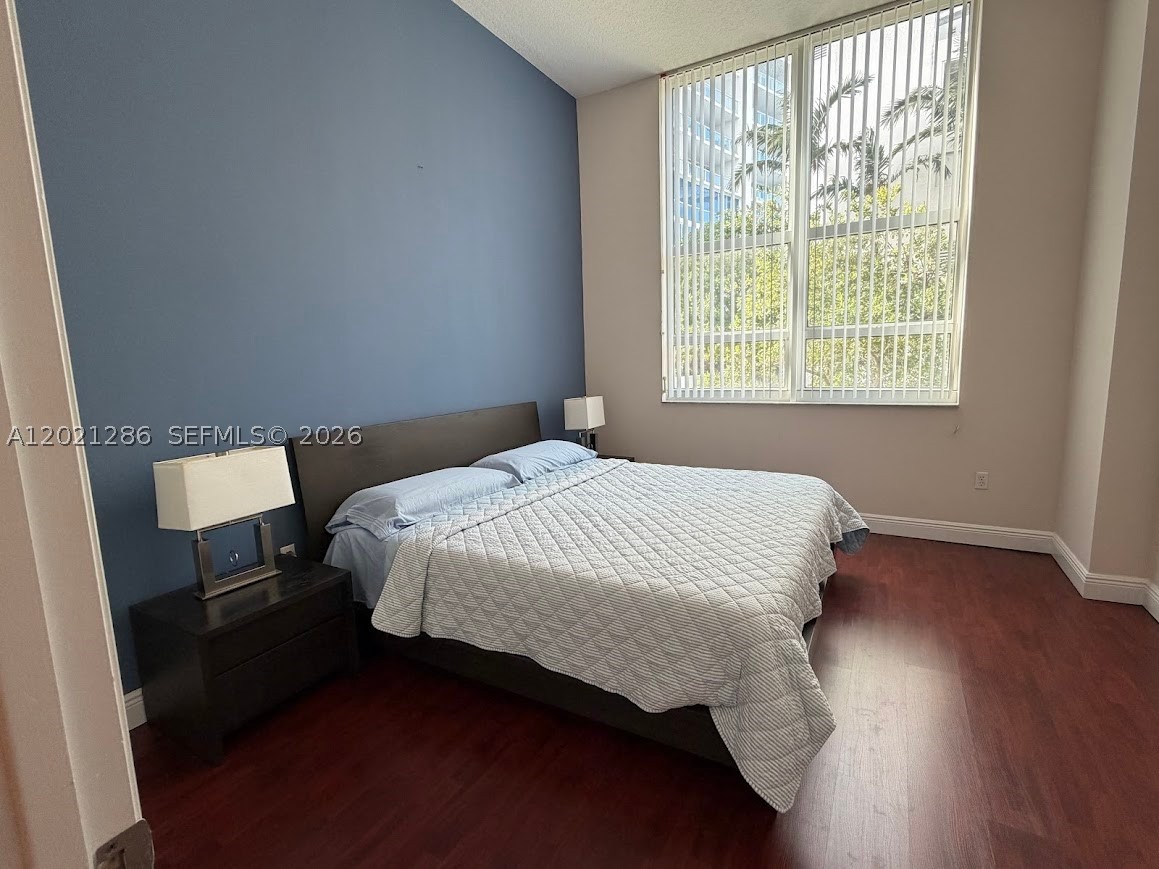 image Cite on the Bay East20