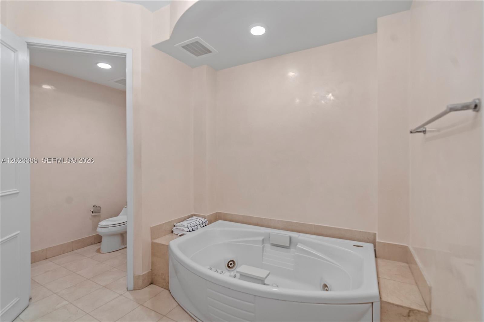 18101 Collins Ave #1502 Sunny Isles Beach, FL 33160