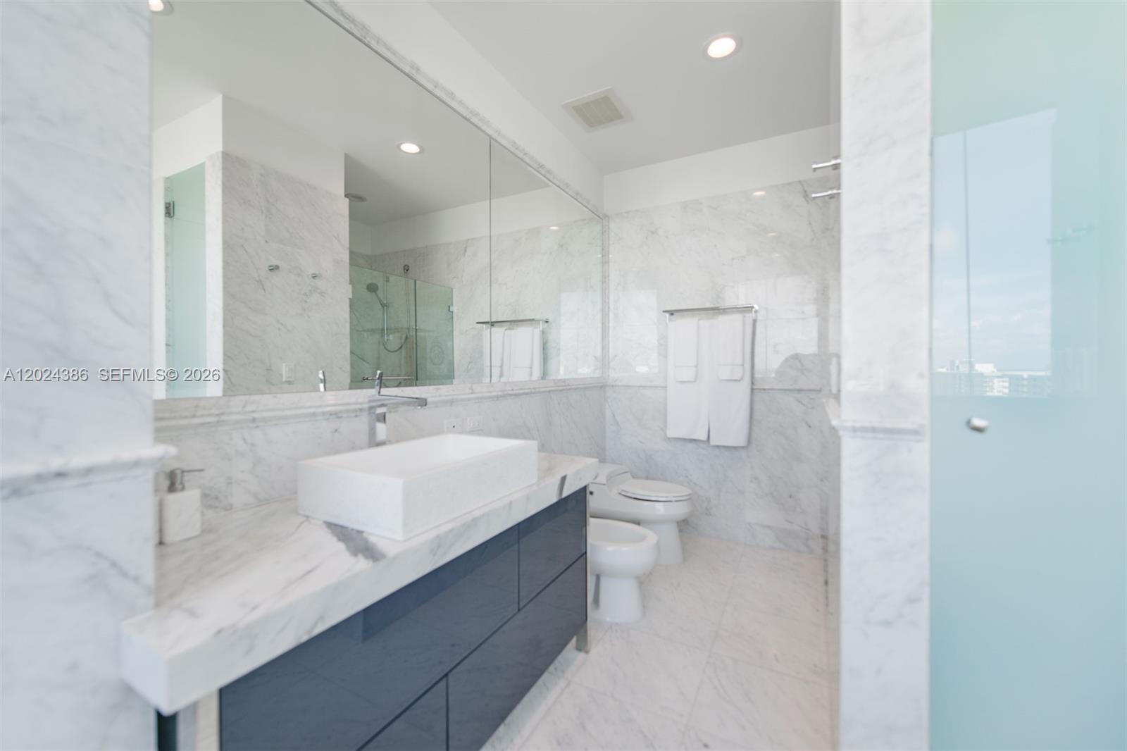 17475 Collins Ave #1703 Sunny Isles Beach, FL 33160