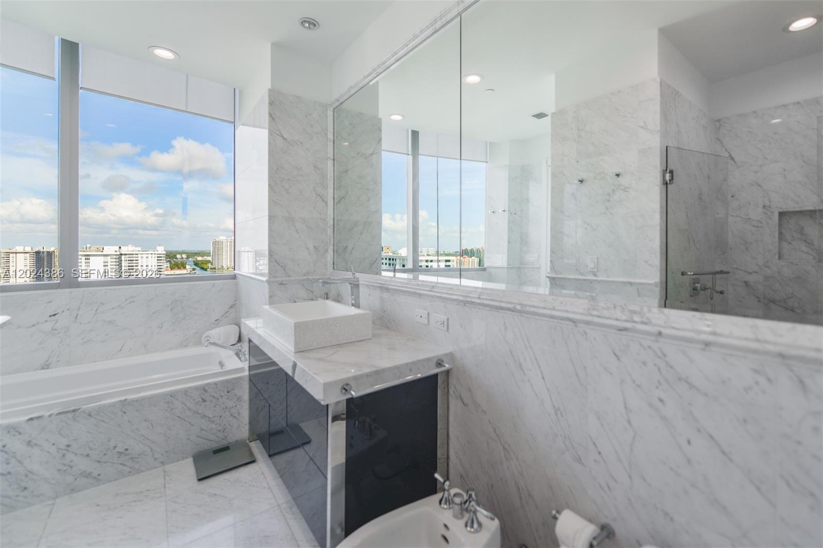 17475 Collins Ave #1703 Sunny Isles Beach, FL 33160