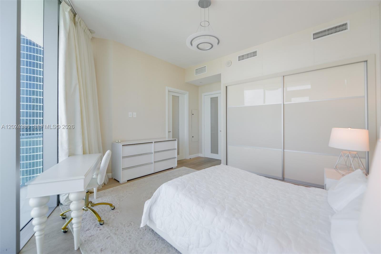 17475 Collins Ave #1703 Sunny Isles Beach, FL 33160