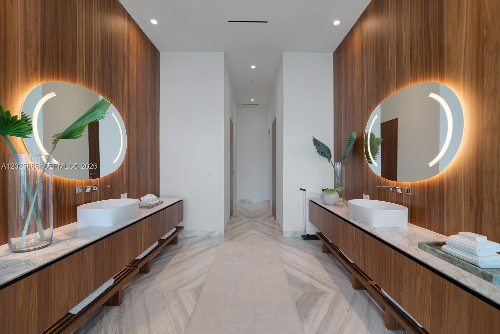 5 Grove Isle #PH-L05 Coconut Grove, FL 33133