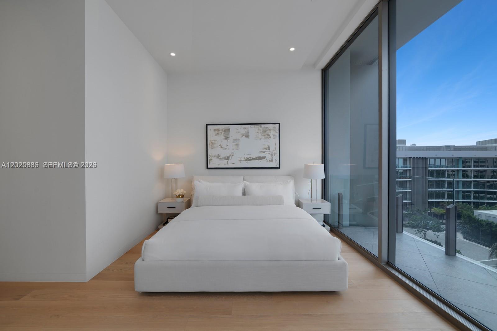 5 Grove Isle #PH-L05 Coconut Grove, FL 33133