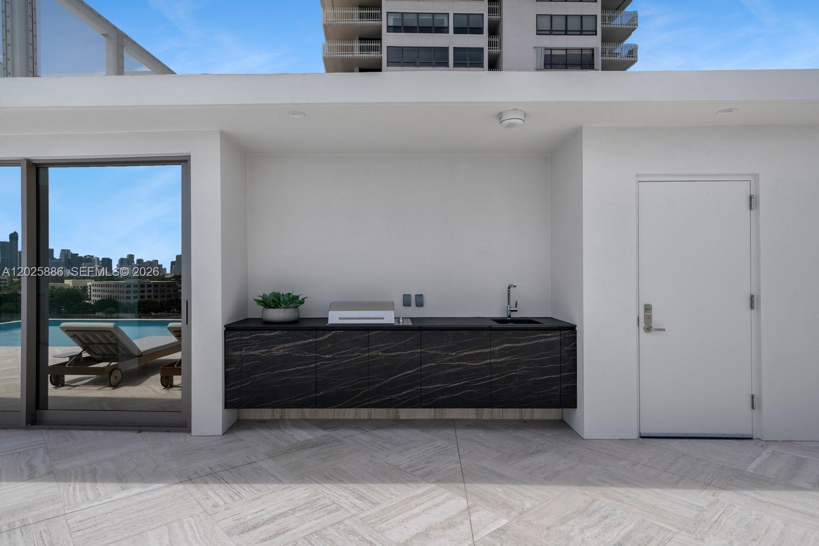 5 Grove Isle #PH-L05 Coconut Grove, FL 33133