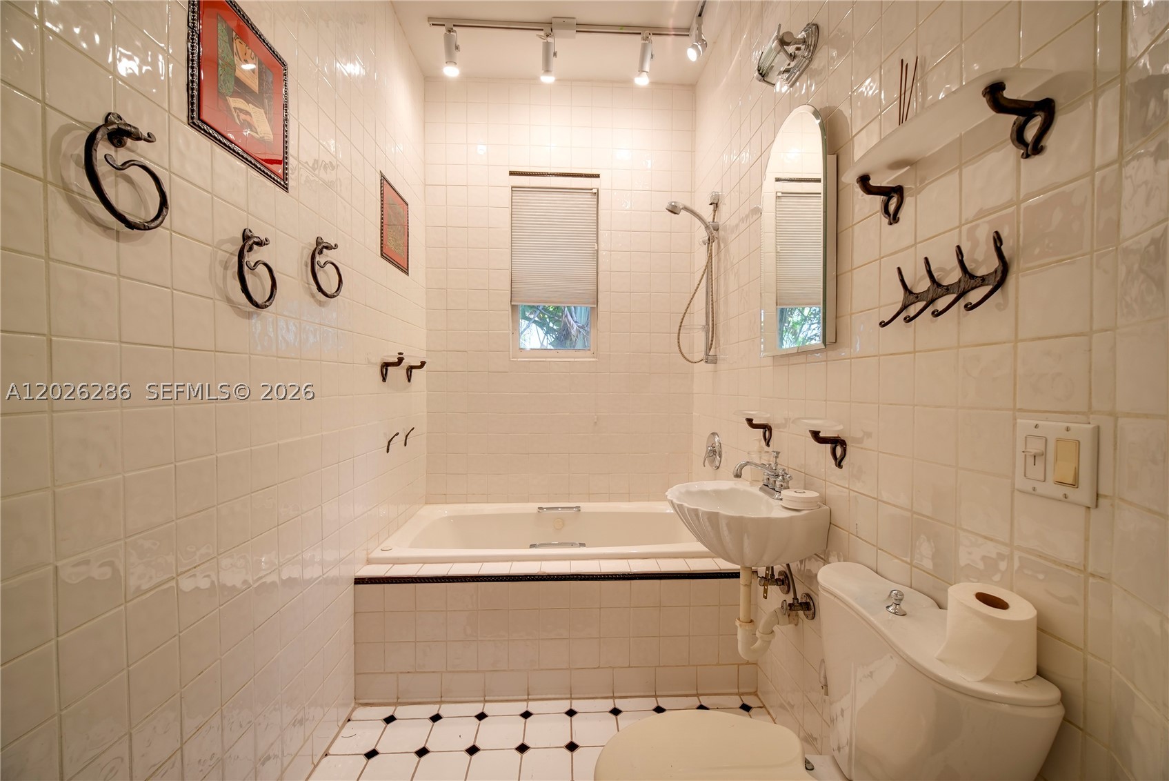 2980 Bird Ave Miami, FL 33133