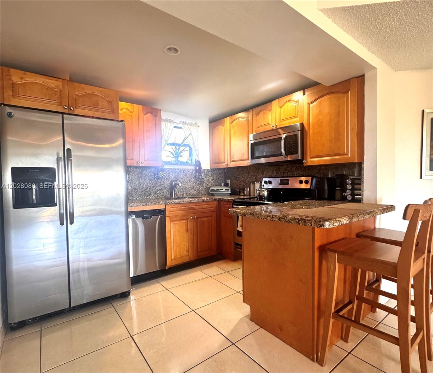 8290 Lake Dr #506