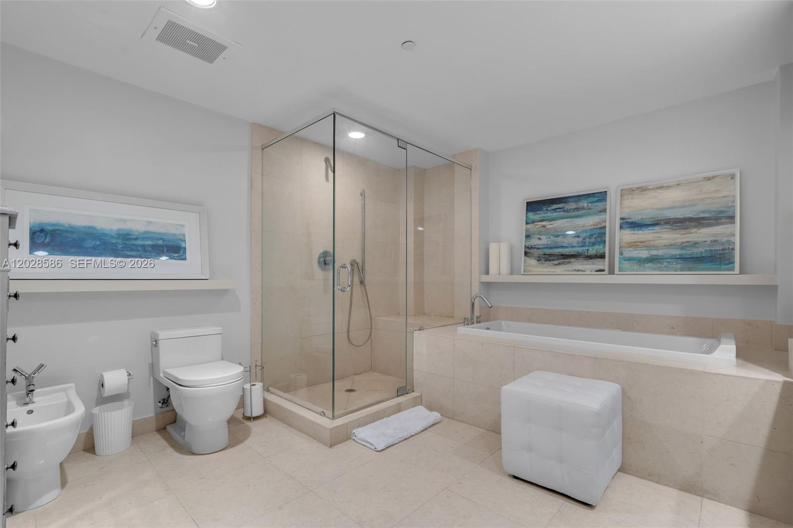 465 Brickell Ave #2703 Miami, FL 33131