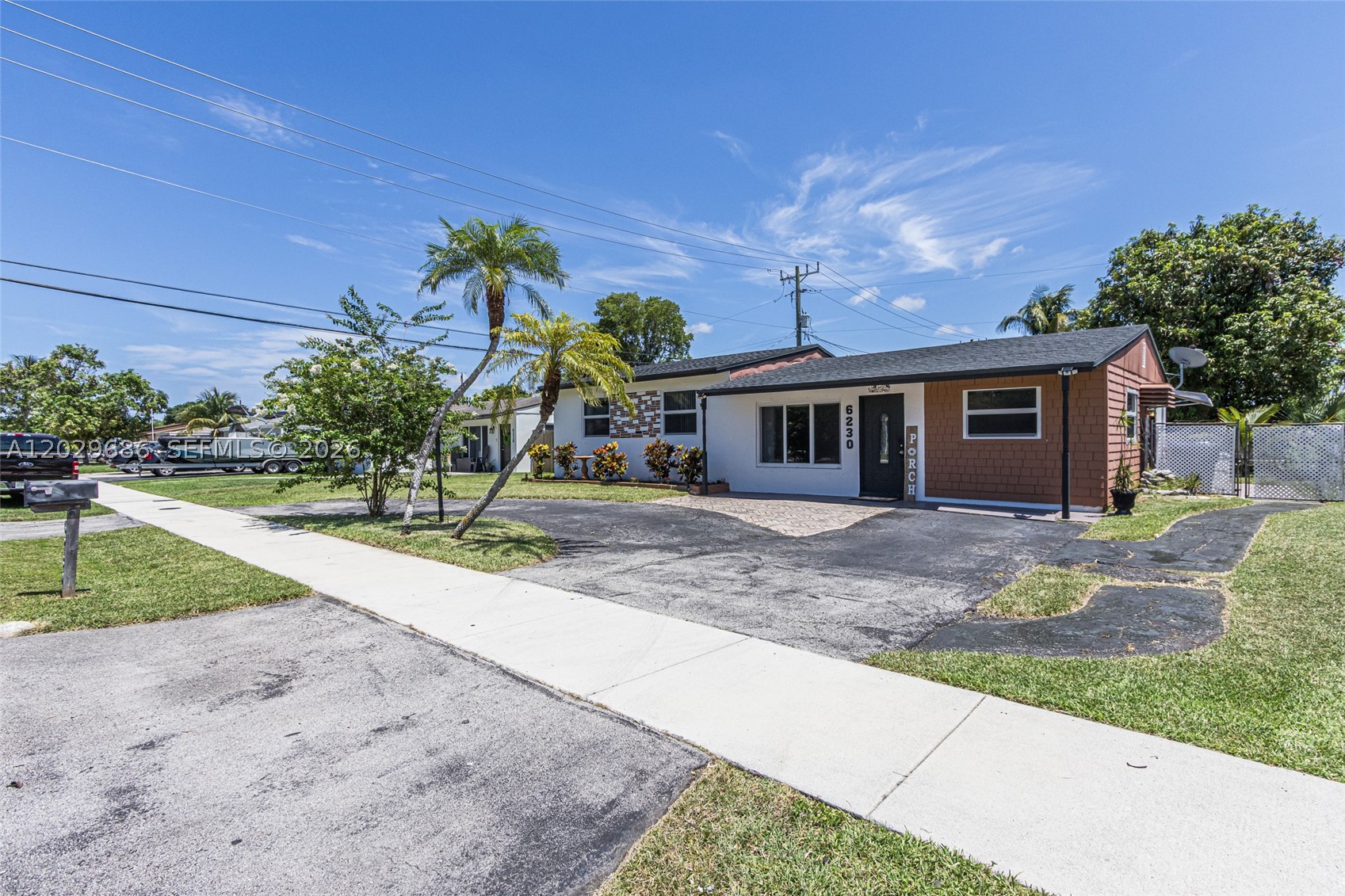 6230 SW 16th Ct