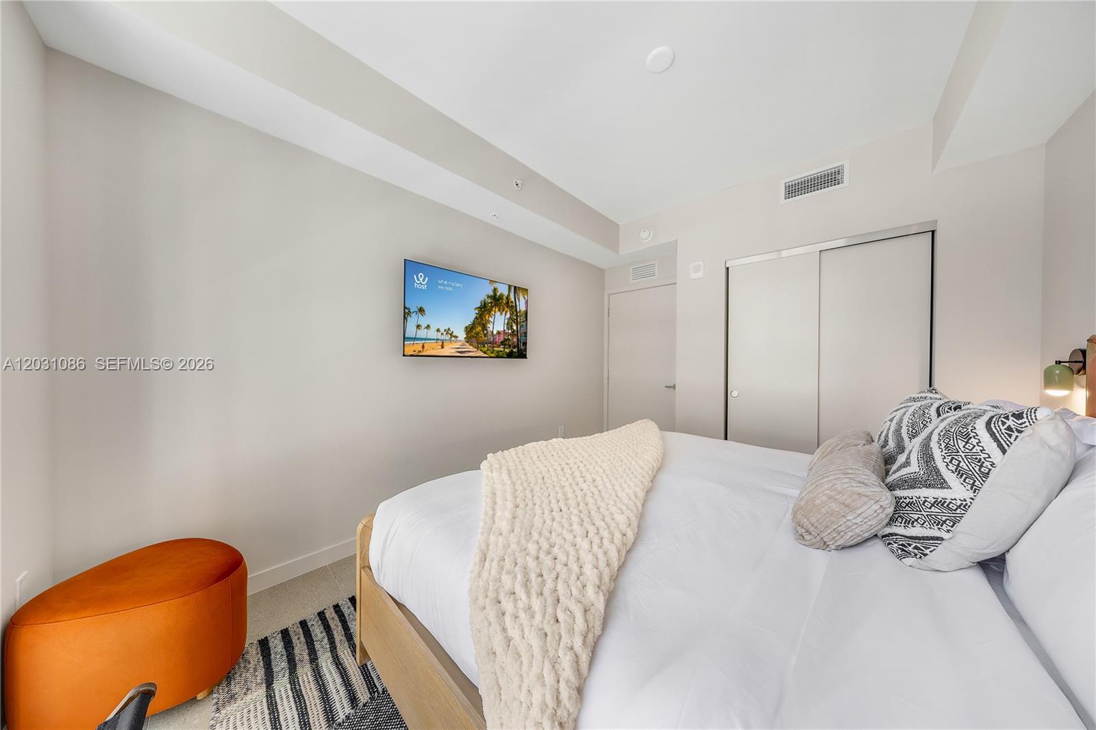 11 NE 6th St #301 Miami, FL 33132