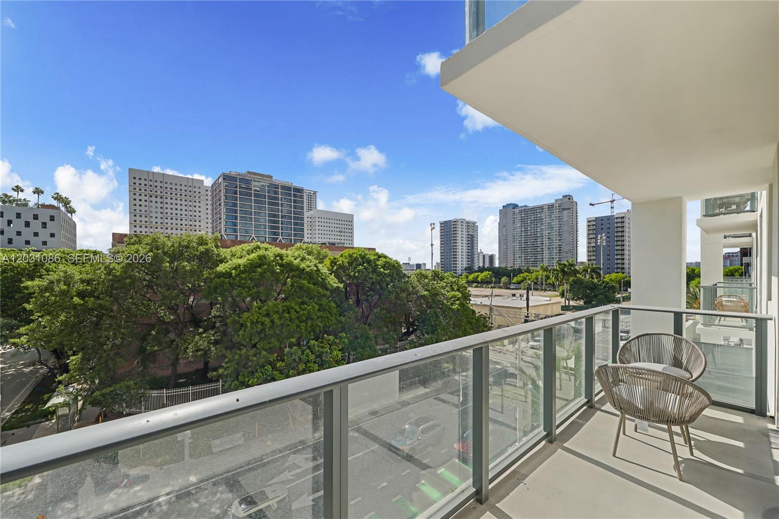 11 NE 6th St #301 Miami, FL 33132