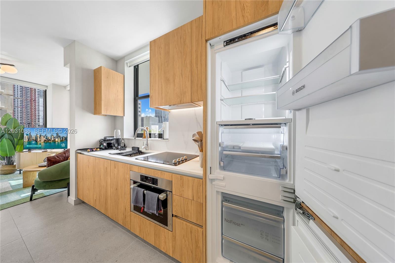 11 NE 6th St #301 Miami, FL 33132