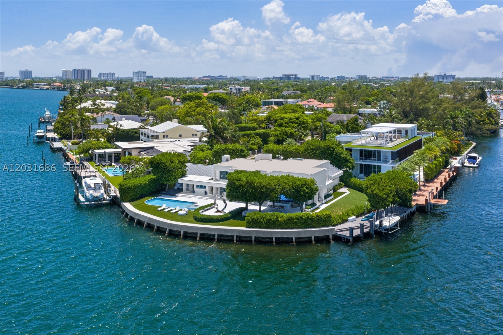 13395 Biscayne Bay Dr North Miami, FL 33181