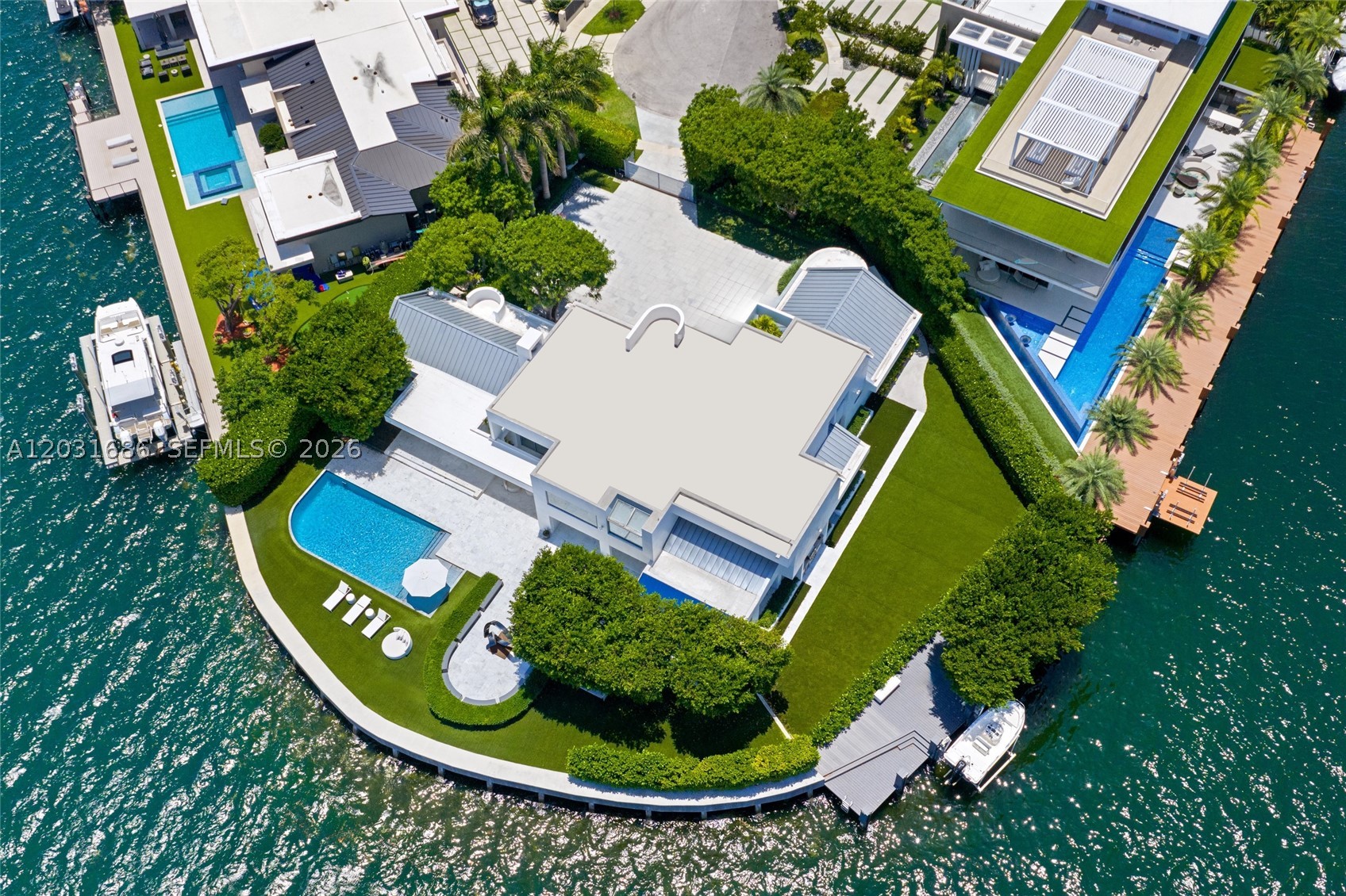 13395 Biscayne Bay Dr North Miami, FL 33181