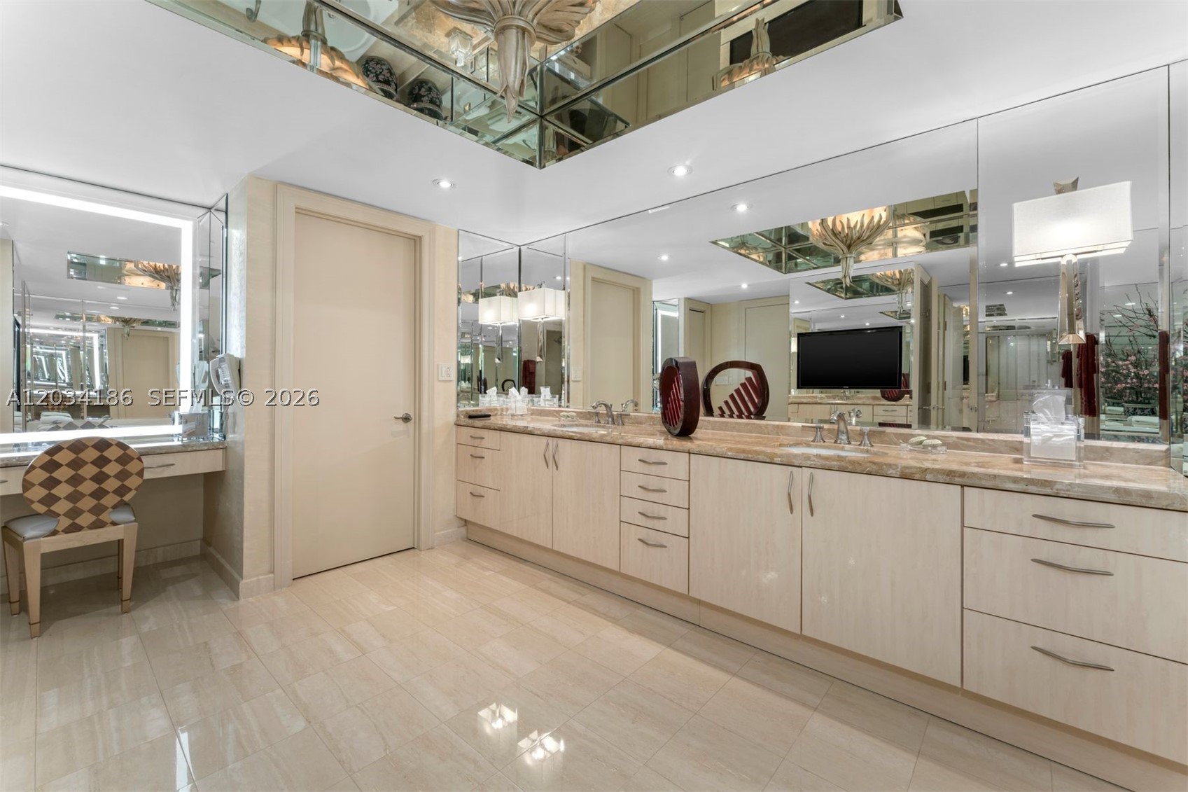 430 Grand Bay #1103 Key Biscayne, FL 33149