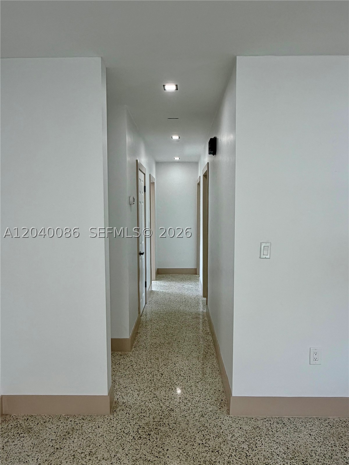 8235 SW 62nd Pl Miami, FL 33143
