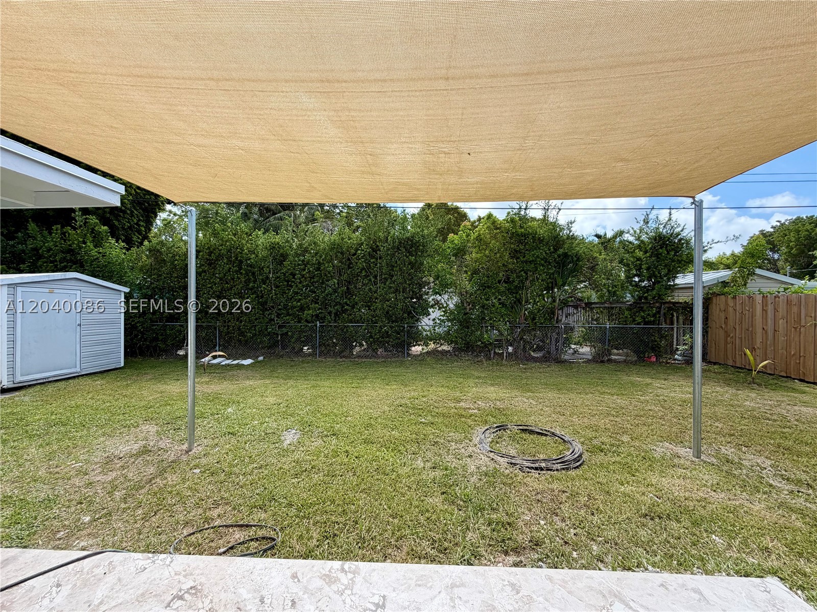 8235 SW 62nd Pl Miami, FL 33143