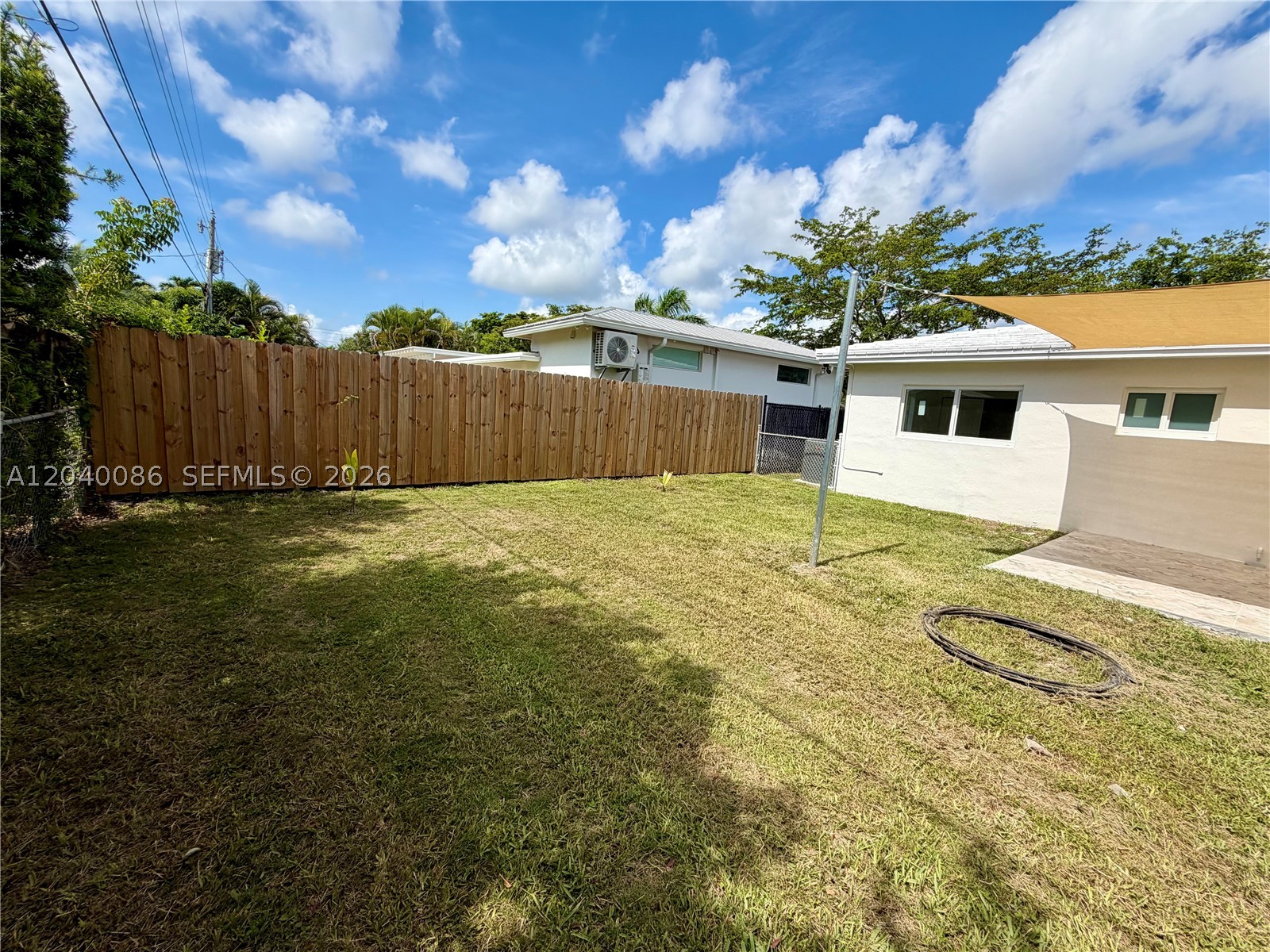 8235 SW 62nd Pl Miami, FL 33143
