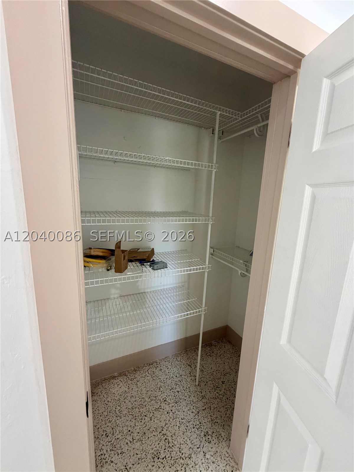 8235 SW 62nd Pl Miami, FL 33143