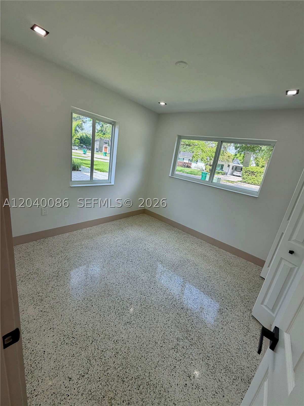 8235 SW 62nd Pl Miami, FL 33143