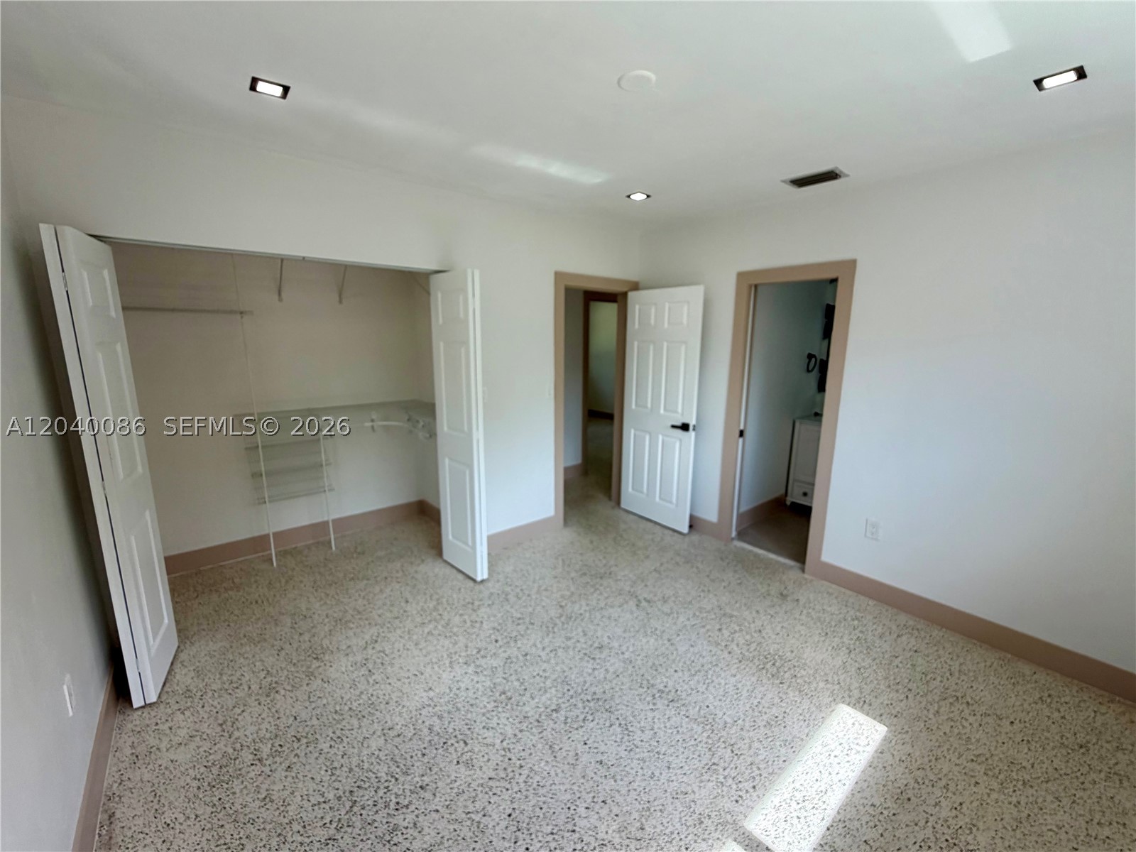 8235 SW 62nd Pl Miami, FL 33143