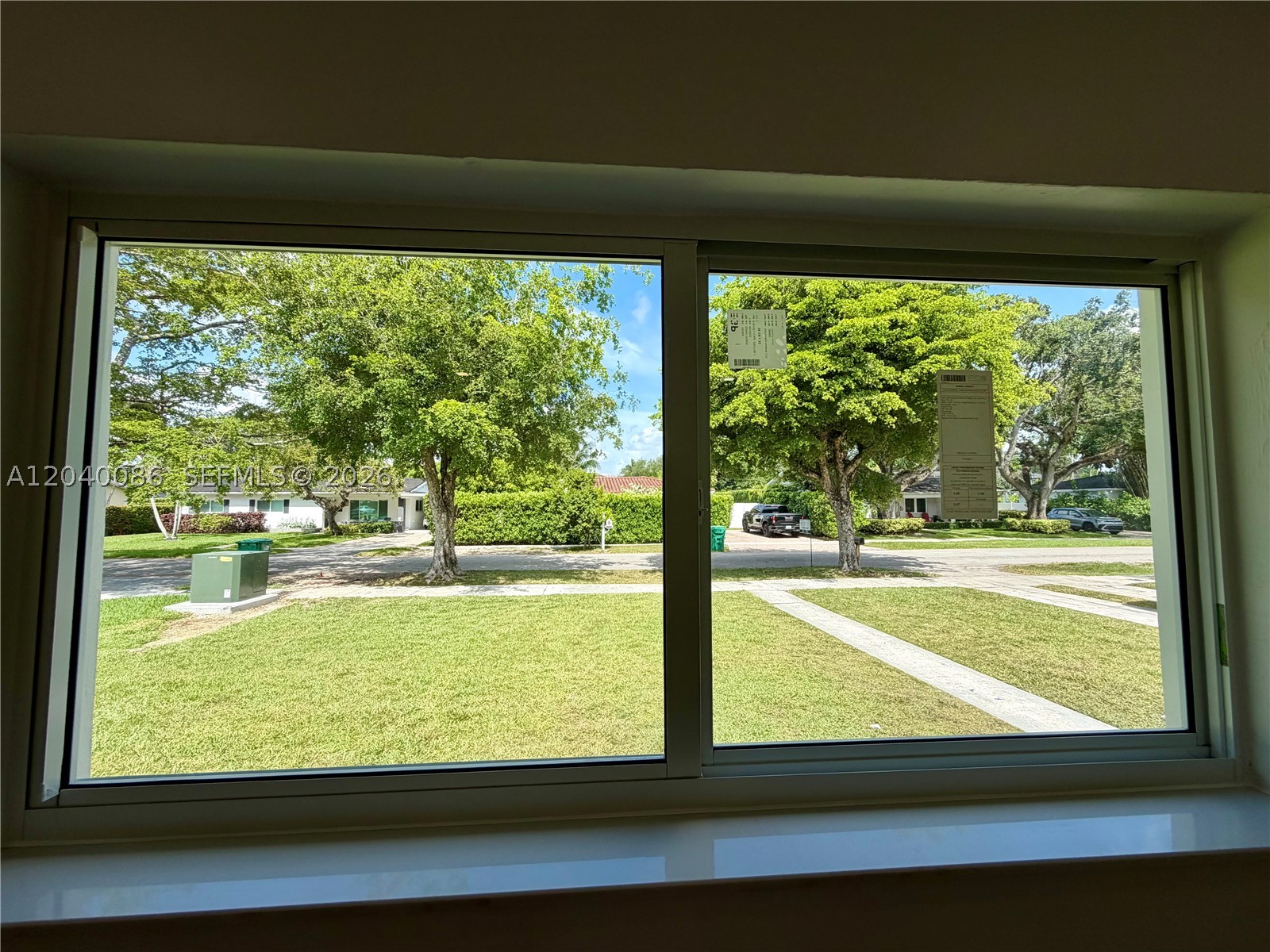 8235 SW 62nd Pl Miami, FL 33143