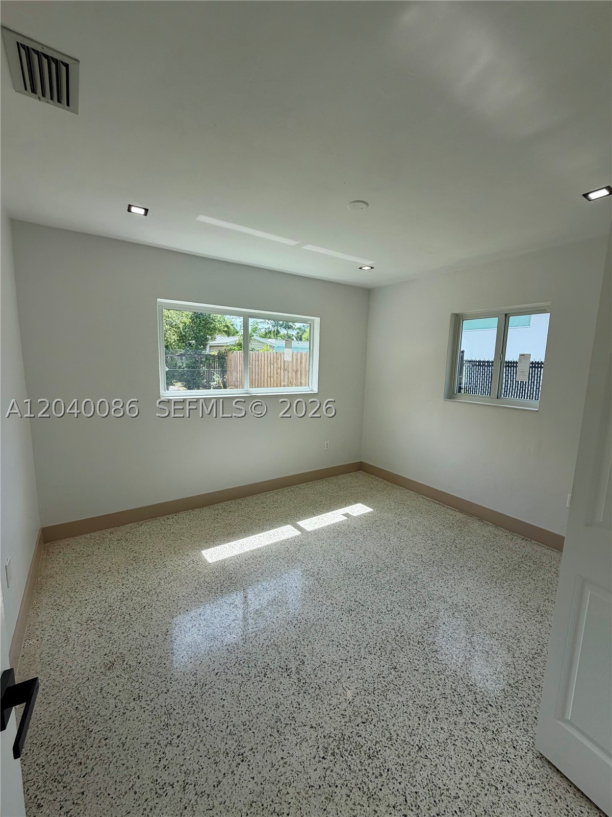 8235 SW 62nd Pl Miami, FL 33143