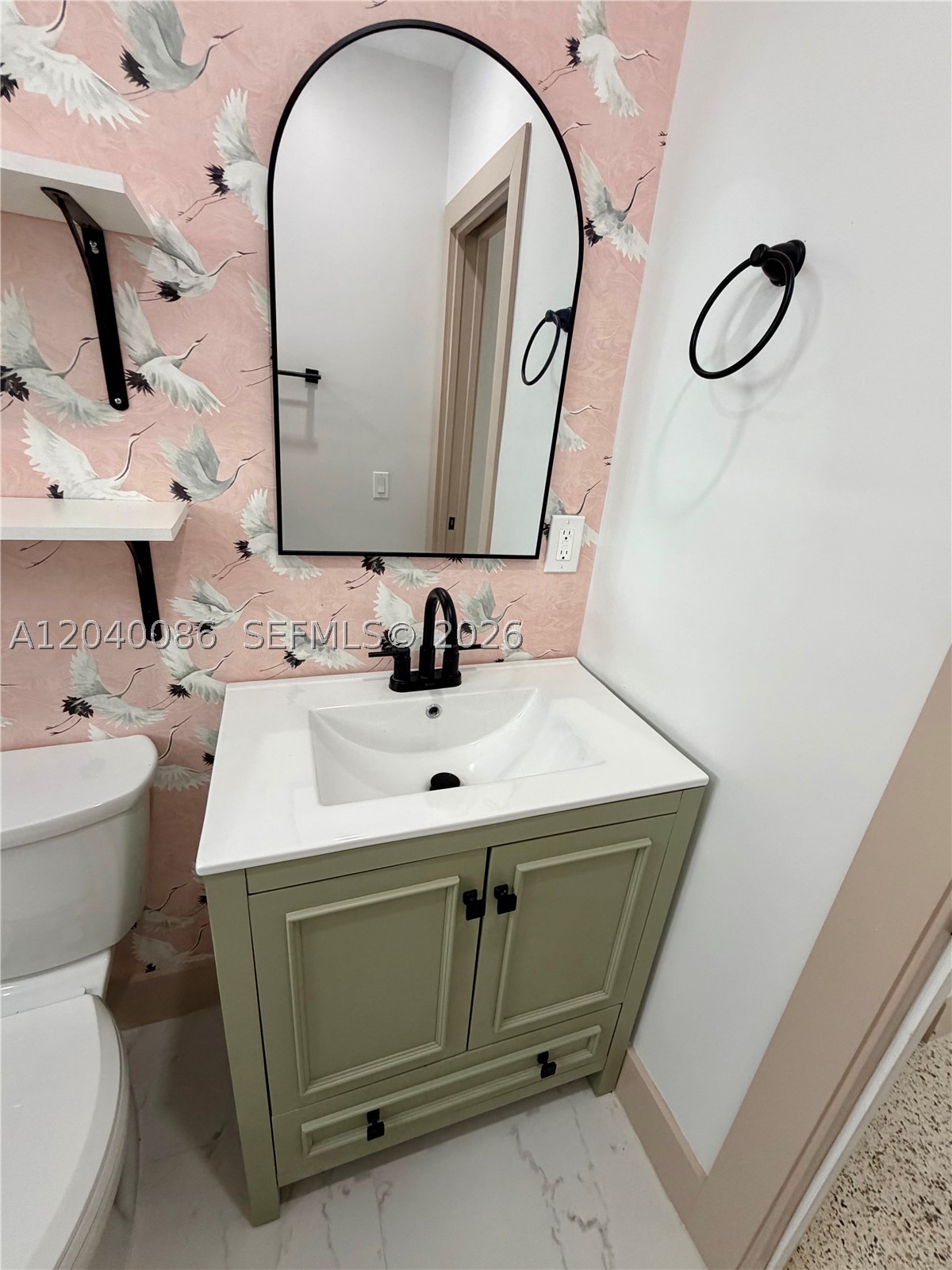 8235 SW 62nd Pl Miami, FL 33143