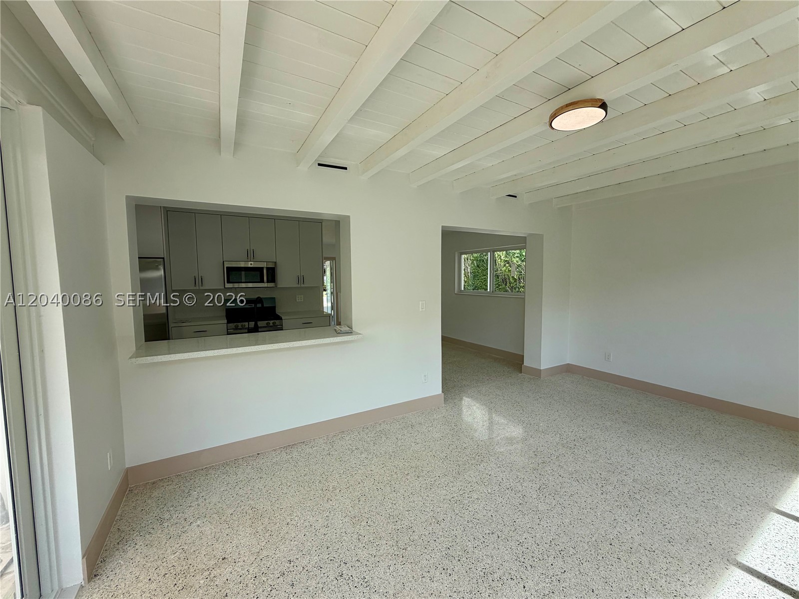 8235 SW 62nd Pl Miami, FL 33143