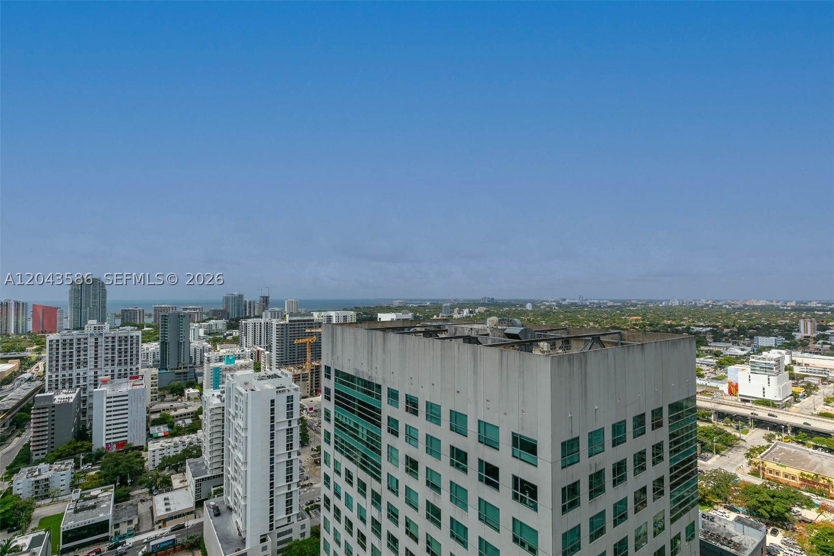 690 SW 1st Ct #PHII17 Miami, FL 33130