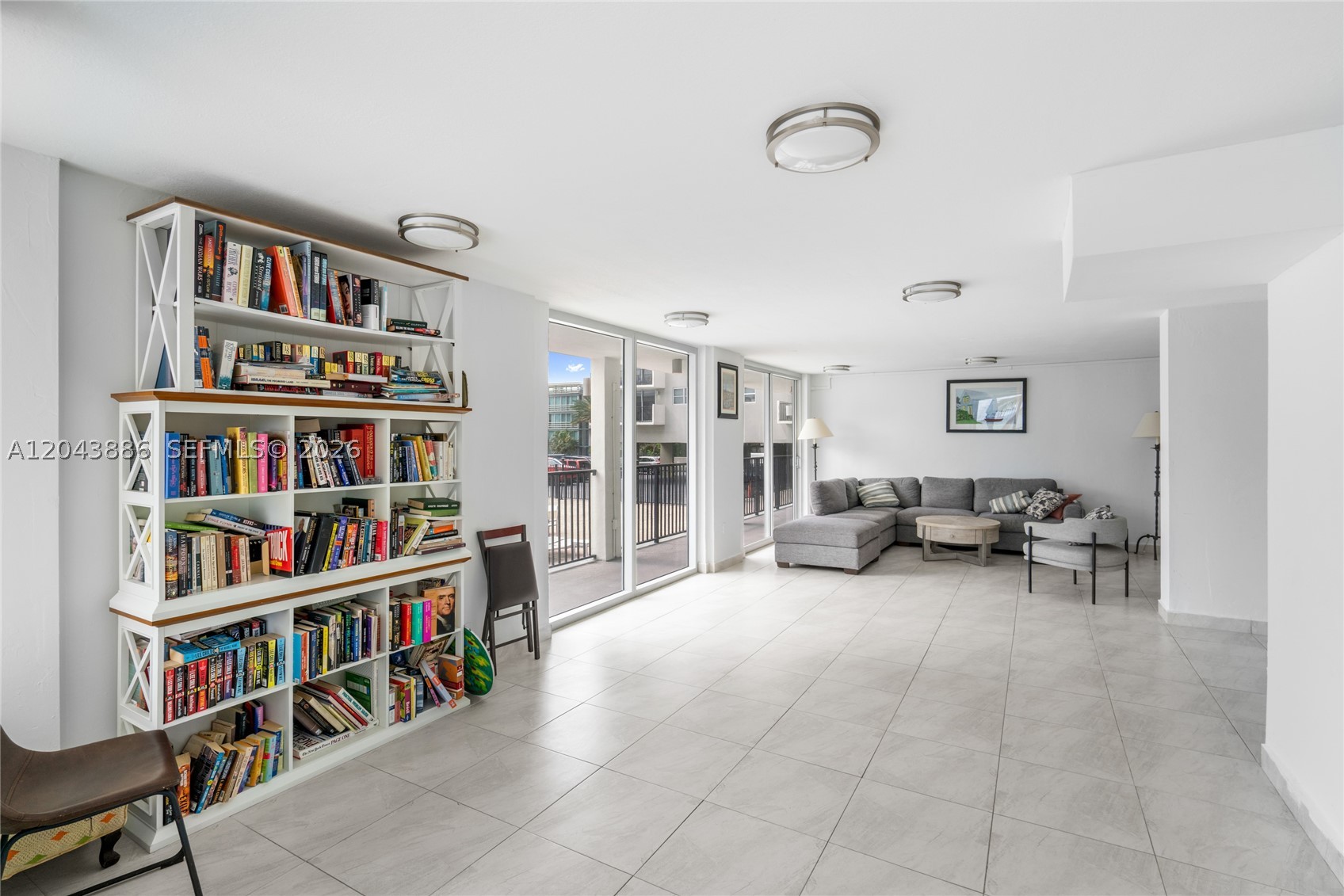9273 Collins Ave #408 Surfside, FL 33154