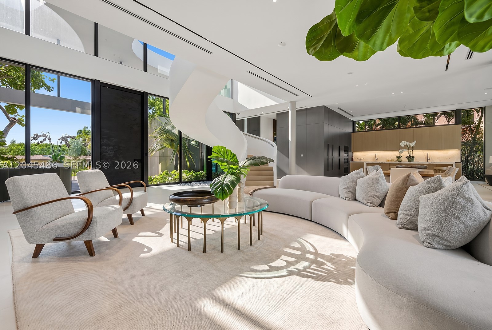 1015 S Southlake Dr Hollywood, FL 33019