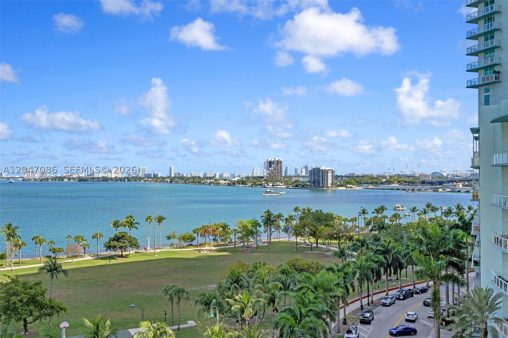 image Cite on the Bay East1