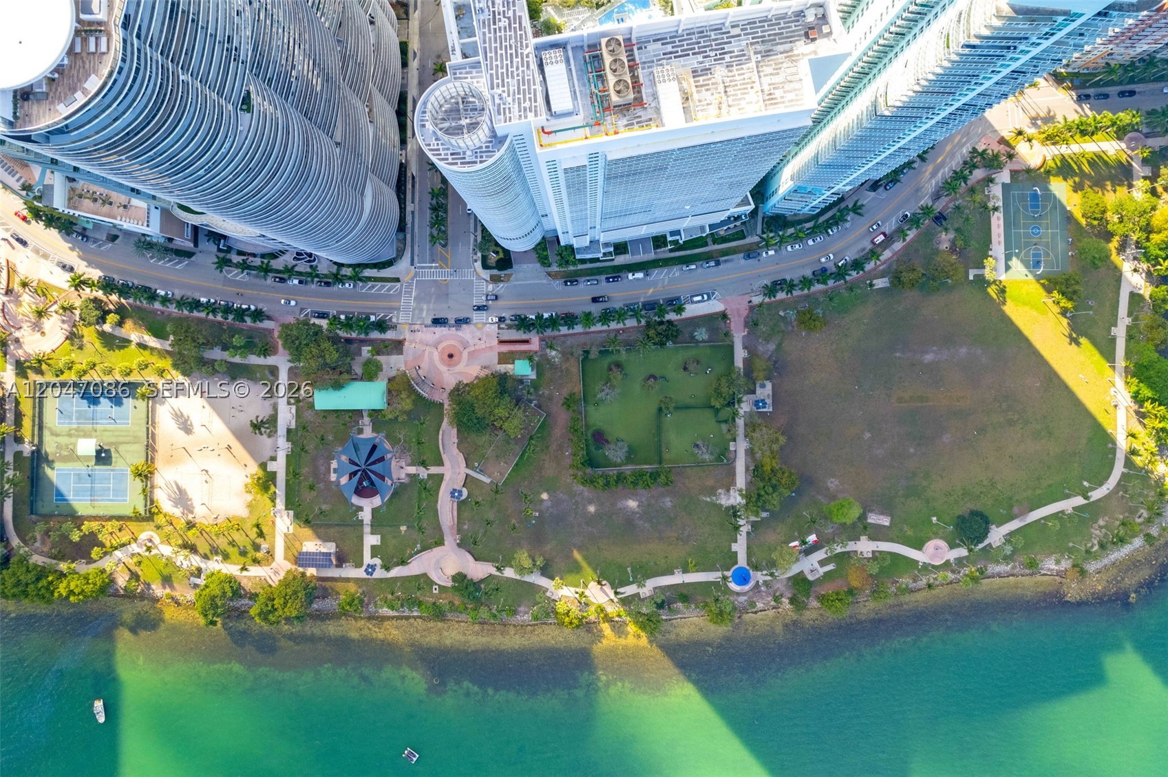 image Cite on the Bay East27