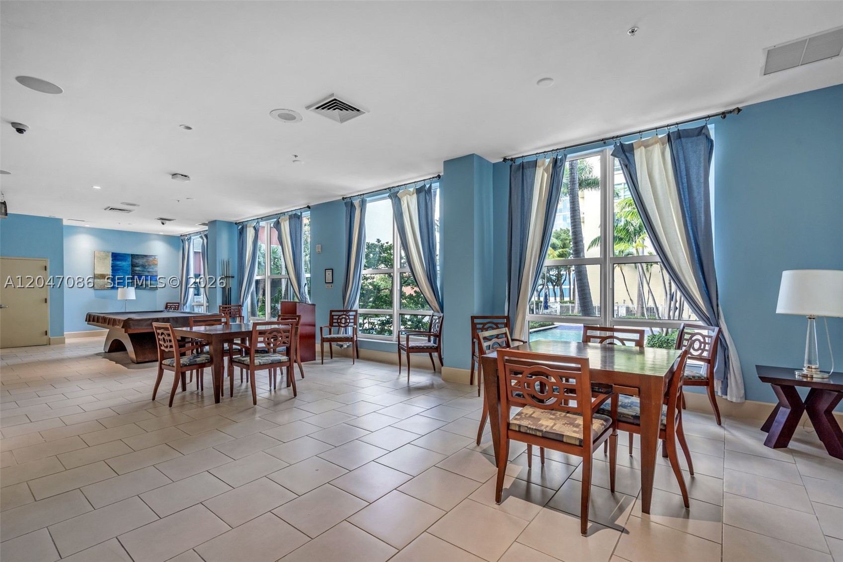 image Cite on the Bay East31