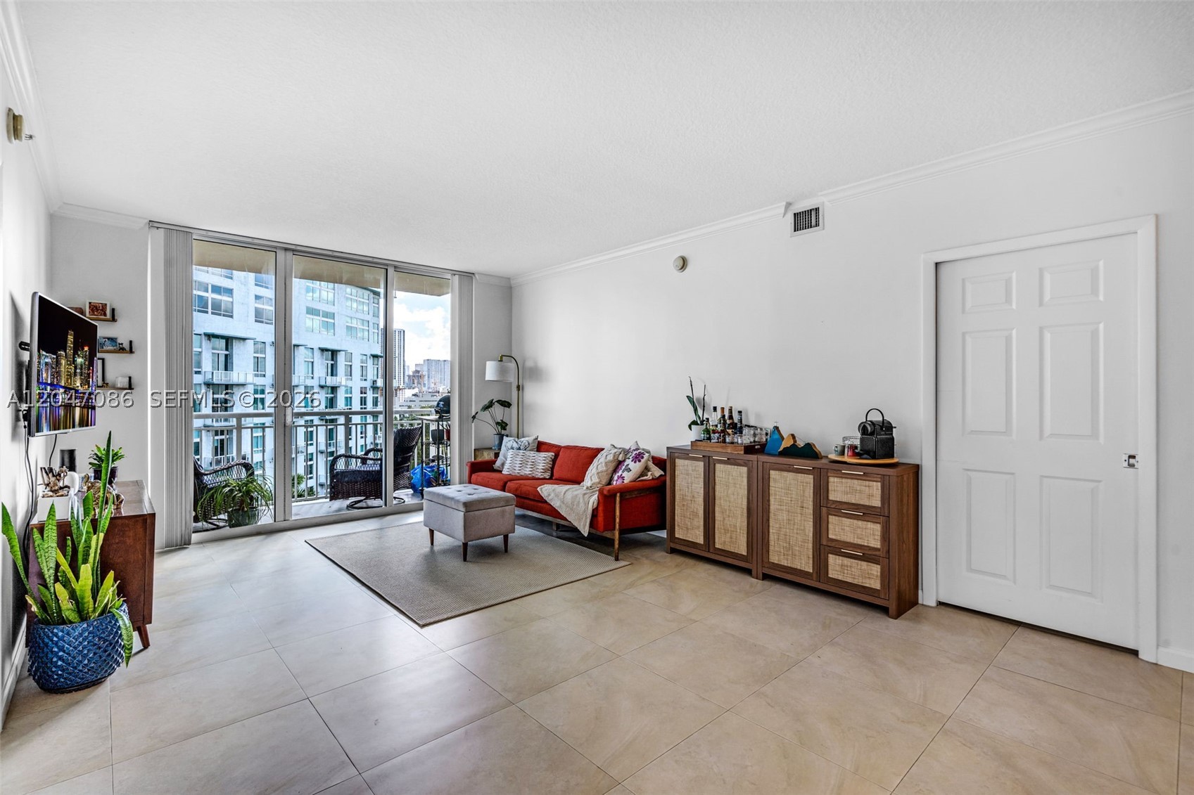 image Cite on the Bay East8