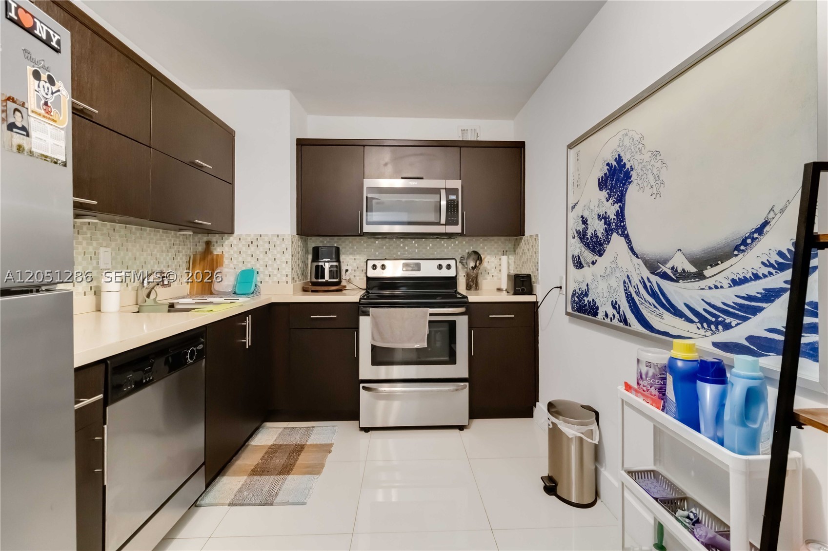 image Arlen House East12