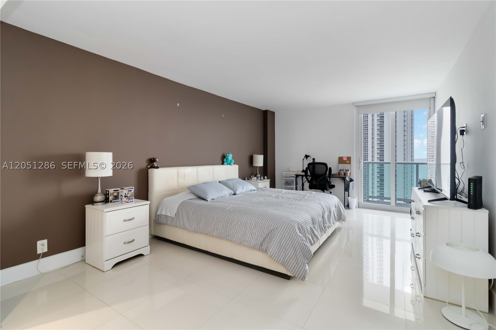 image Arlen House East5